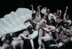 Hitul Care Trezește România: Lady Gaga - „Abracadabra”