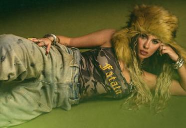 JO i-a dat primul play la ZU: „Mor după tine", o piesă nelansată încă