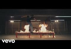 The Chainsmokers - Setting Fires (feat. XYLØ) | LYRIC VIDEO