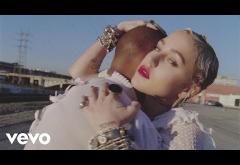 Brooke Candy ft. Sia - Living Out Loud | VIDEOCLIP
