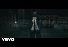 Eminem - Walk On Water ft. Beyoncé | VIDEOCLIP