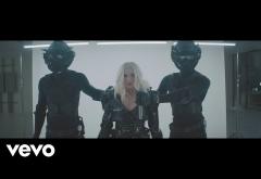 Christina Aguilera - Fall In Line ft. Demi Lovato | VIDEOCLIP
