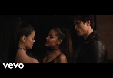 Ariana Grande - Break Up With Your Girlfriend, I’m Bored | videoclip