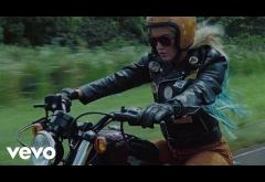 Katy Perry - Harleys In Hawaii | videoclip