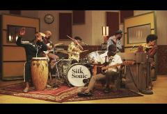 Bruno Mars, Anderson .Paak, Silk Sonic - Leave the Door Open | videoclip
