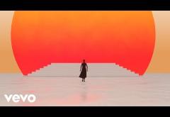 Kygo ft. Zoe Wees - Love Me Now | videoclip 