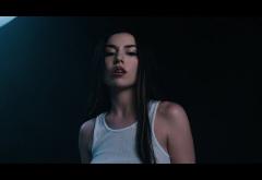 Ava Max - Million Dollar Baby | videoclip