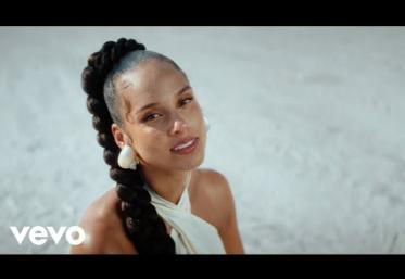Alicia Keys ft. Lucky Daye - Stay | videoclip