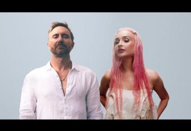 David Guetta & Kim Petras - When We Were Young (The Logical Song) | videoclip